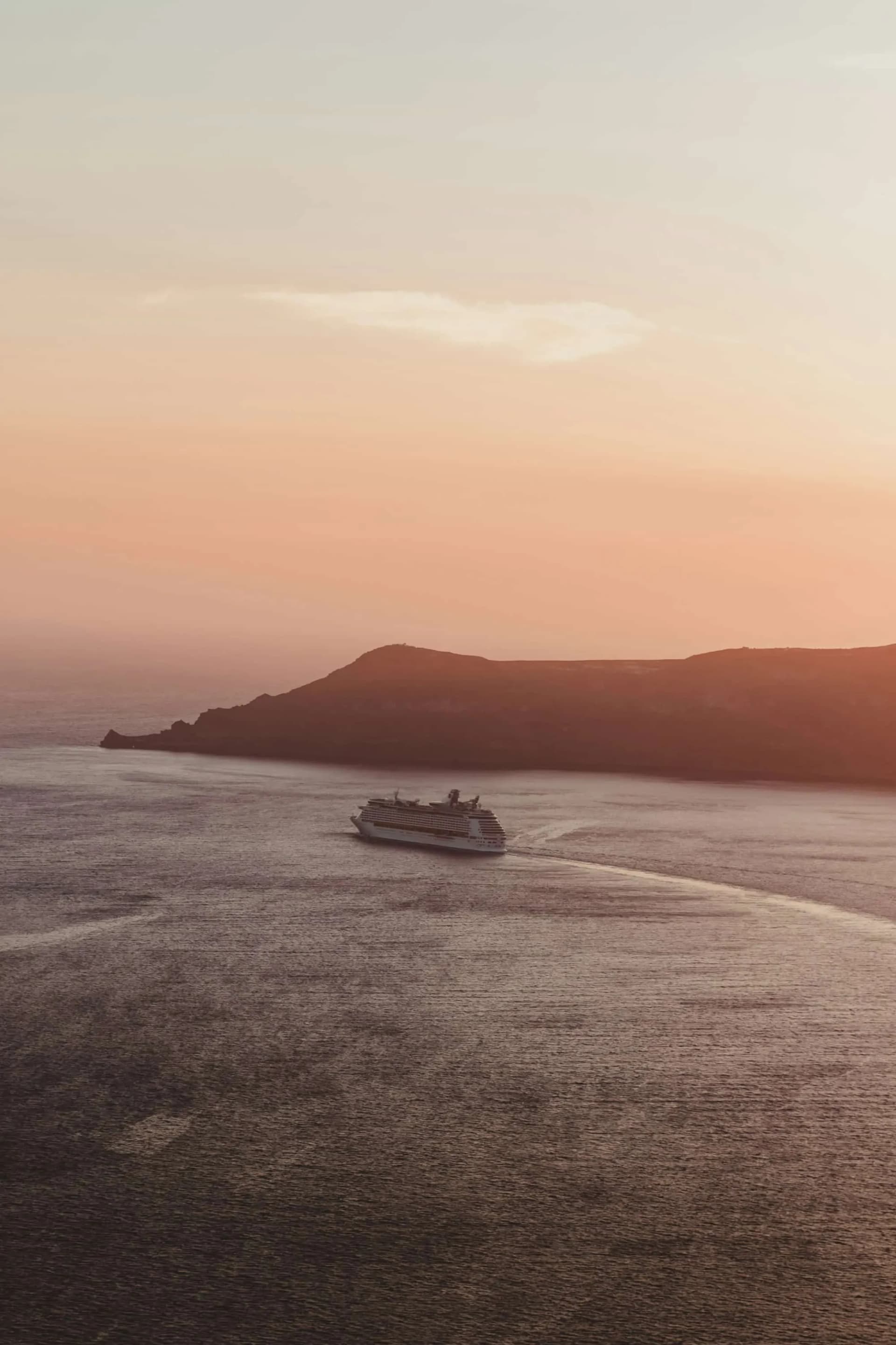 Crucero atracado en el puerto de Alicante